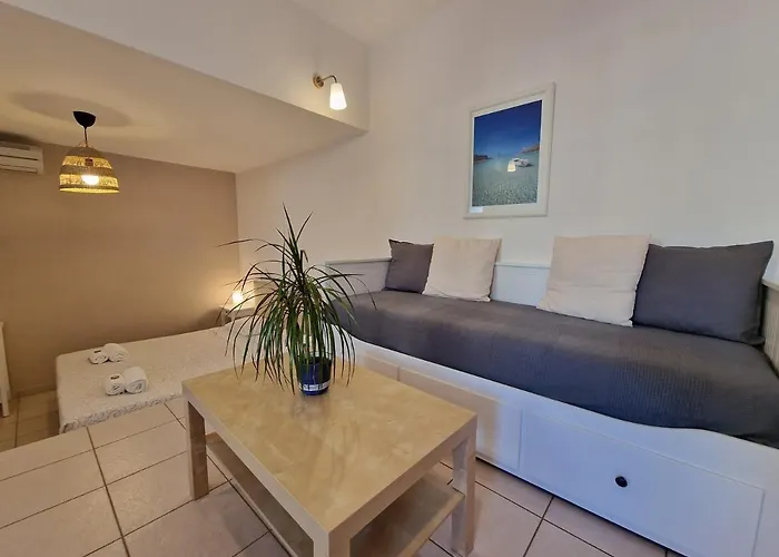 Karaoulanis Apartamento