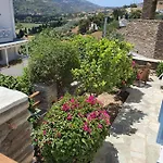 Apartment Karaoulanis *
