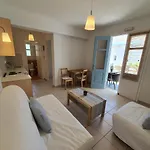 Apartment Karaoulanis *