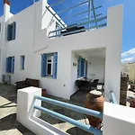 Karaoulanis Apartment