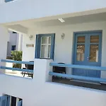 Karaoulanis * Andros Town