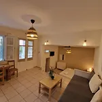 Karaoulanis Apartamento