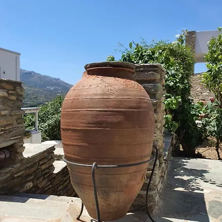 Apartment Karaoulanis