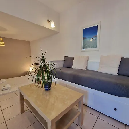 Karaoulanis Apartment