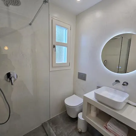 Karaoulanis Apartment