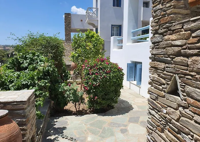 Karaoulanis 公寓 *