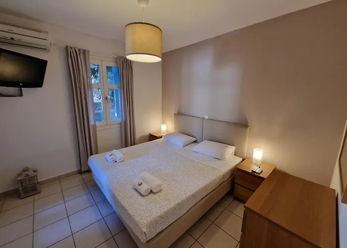 公寓 Karaoulanis Ándros